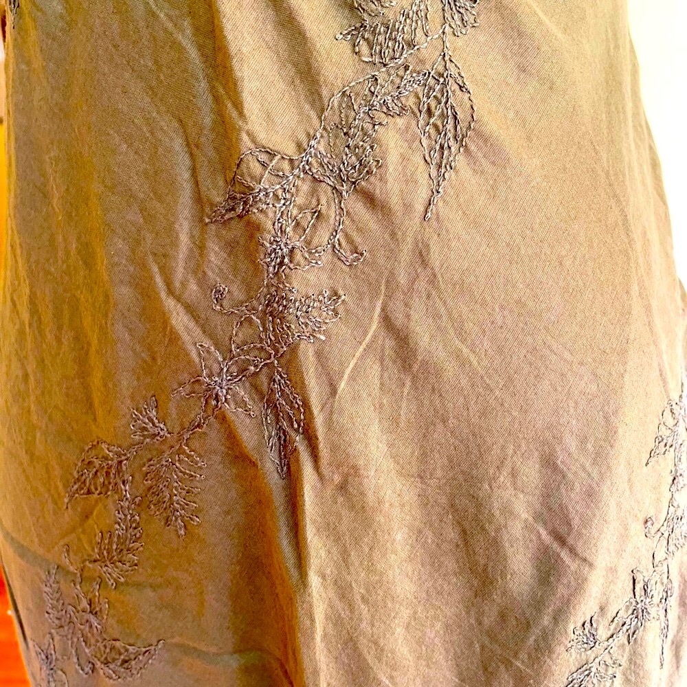 Gap sundress with embroidery